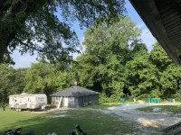 Cozy Beautiful View Upstairs 2 Bedrm 1 Bath Apartment Off I-55 in Gobbler Hollow