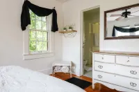 Enjoy a stylish experience at this centrally-located guest house DOWNTOWN!