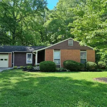 Discover Your Vacation Haven in Greenville, SC – B5 Homes! Отели в г. Молдин