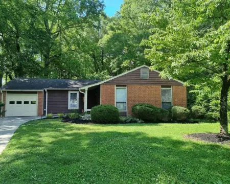 Discover Your Vacation Haven in Greenville, SC – B5 Homes! Hotels in Mauldin