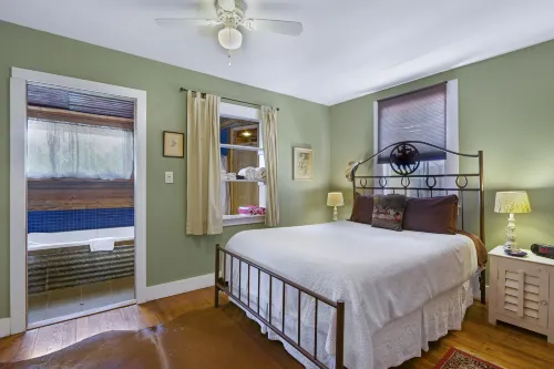 Two-Person Whirlpool and Scenic Deck - Charming Rustic Retreat Hotels in Hays County