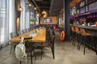 修咸頓 Moxy 酒店 - 酒吧