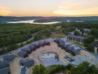 Stunning Views and Resort Amenities - Charming Lakeside Retreat