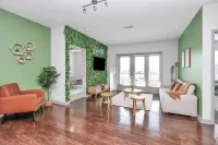 Comfy Living Room and Spacious Kitchen - Stylish Urban Retreat