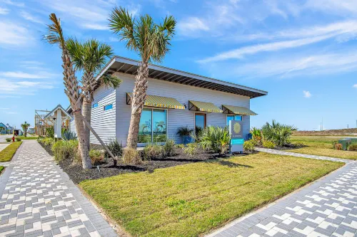 Resort Pools,  Golf Cart Boardwalk to Beach Hotel a Port Aransas