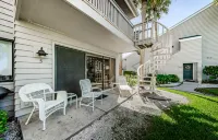 Breathtaking Gulf Views and Shared Pool - Stunning Beachfront Retreat Hotels in Belleair Beach