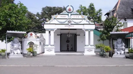 deMulya Hostel Отели в г. Wirobrajan