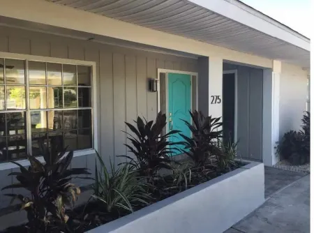 Waterfront Getaway in Charming Beach Town! Отели в г. Порт-Шарлотт