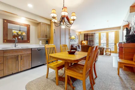 Shoshone 1909 Отели в г. Биг Скай