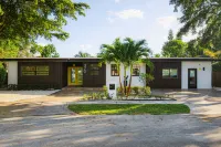 Lavish Retreat - Terrace with Grill, Billiards, Mini Golf