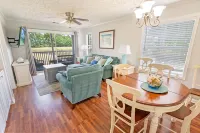 NEW! Large 2BR| River Oaks Golf | Pools | Hot Tubs Hotels in Carolina Forest