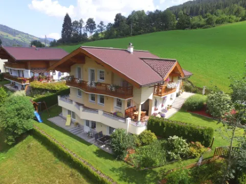 Apartment in Kleinarl Near Ski Amadé