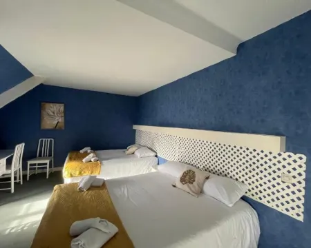 Hôtel le Phare Hotels in Ouistreham