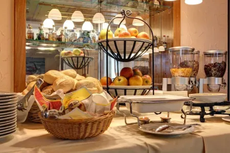 Hotel Hirschberg Отели в г. Хиршберг