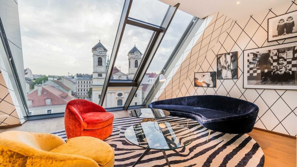 Luxury Residence Near Parliament
