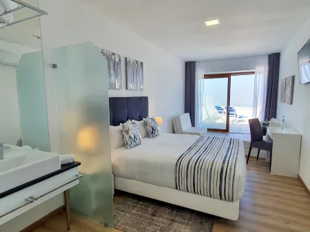 Miramar Hotel Spa & Apartments Отели в г. Назаре