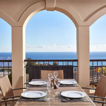 Aphrodite Hills Hotel