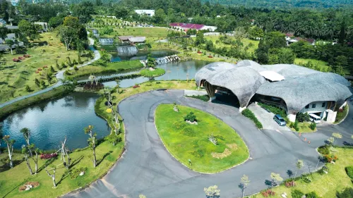 The Hill Hotel & Resort Sibolangit Powered by Archipelago Hotels in Martelu