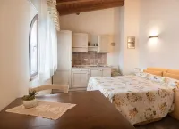 阿西西玫瑰民宿