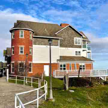 Tides Inn & Suites Hotel Exterior