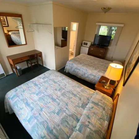 Wasaga Beach Inn and Cottages