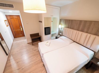 Hotel Sercotel Doña Carmela