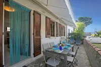 Elizabeth House-100m Lake & Priv Parking - Happy Rentals