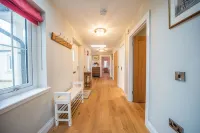 8 Person-Luxury-FamilyFriendly-PetFriendly-Hot Tub - WiFi