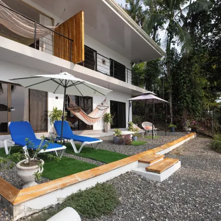 Mar & Sombra Villas