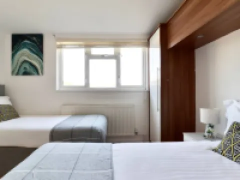 Skyvillion - Valley Way - 3Bed House in Stevenage Hotels in Stevenage