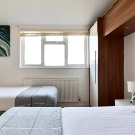 Skyvillion - Valley Way - 3Bed House in Stevenage