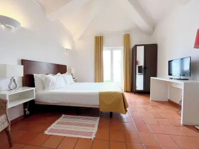 Quartos da Vila - Duna Parque Resorts & Hotels Hotels near Cavaleiro Beach