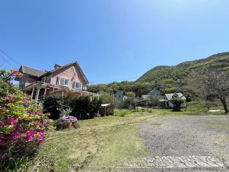 Rental Cottage Santorope Отели рядом с достопримечательностью «Taiza Port»