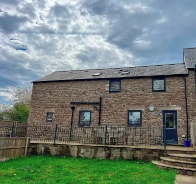 3BedCottage Patio Garden CarCharging Hotels near Coleford Great Western Railway Museum