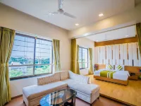V Star Hotels in Hivare Zare