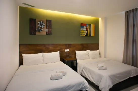 Econtel Hotel Hotel berhampiran Queensbay Seaside