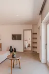 Amarelo Suites