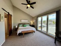 Updated 3 Bedroom Condo at Mile Marker 26 near Margaritaville Resort Hotel a Osage Township