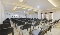 Treebo Symphony Hotels and Resorts Angamally Hotels in Thrissur