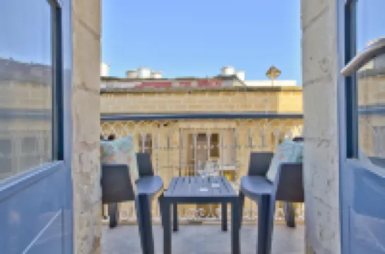 Ursula Apartments Self Catering Studios and 1-Br in Central Valletta by Tritoni Hotels