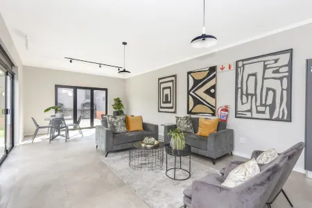 The Bailey 61A Отели в г. Брайанстон