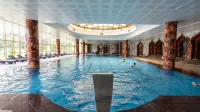 Sarot Thermal Palace Tatil Koyu - Halal Hotel - piscina