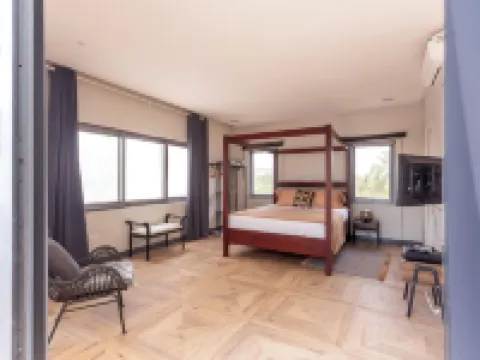Serenity Residences & Spa - Kokrobite Beach Hotels in Awutu