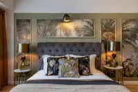 Palace of the Parliament Rainforrest 1Br Hotels in Sector 4