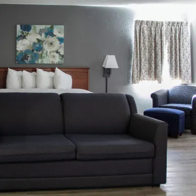 New Victorian Inn - Sioux City Hotels near Green Valley Golf Course