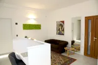 Lo Studio di Viale Lo Re Camere & Caffe’ Hotels in Lecce