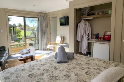 Trout 'n' Trail B&B Hotels in 