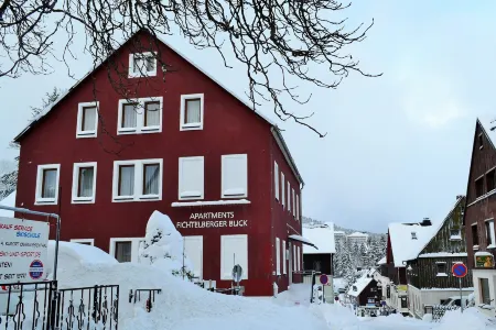 Apartments Fichtelberger Blick Отели рядом с достопримечательностью «Фихтельберг»