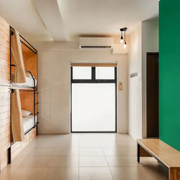 Nomads Hotel, Hostel & Rooftop Pool Cancun