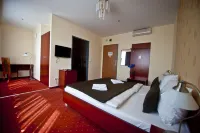 Canada Hotel Budapest Hotels in Szigetszentmiklós